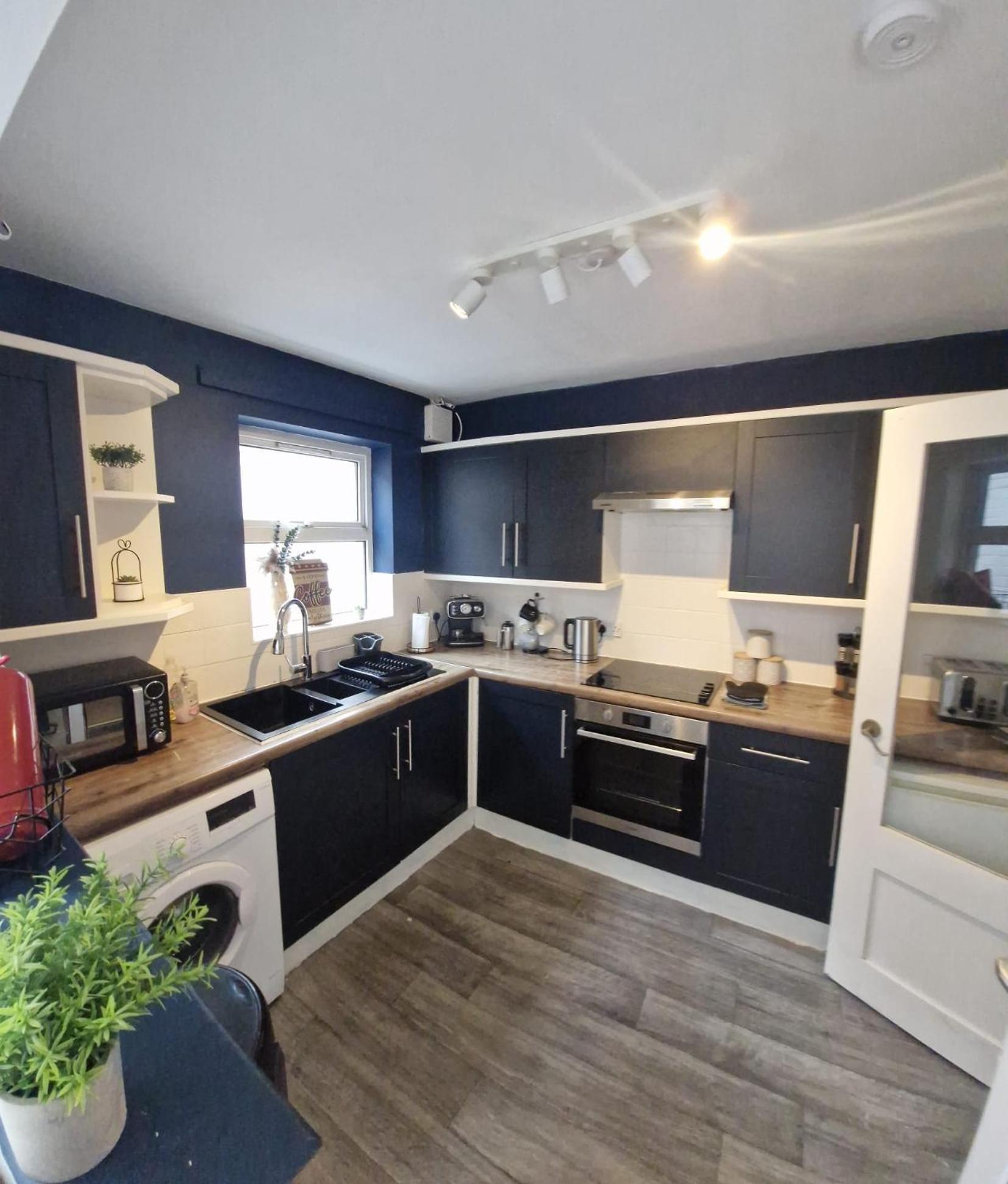 4Br House Popular Ravenhill Road Vila Belfast Exterior foto